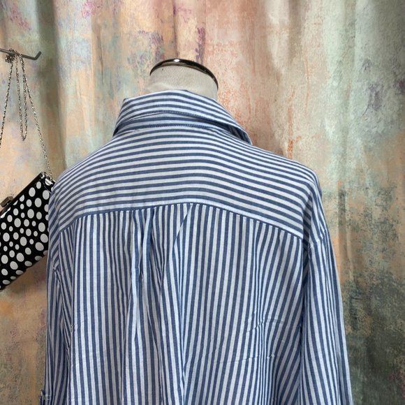 📌Hester & Orchard Classic Striped Button down Blouse with Roll up sleeves - Picture 11 of 16